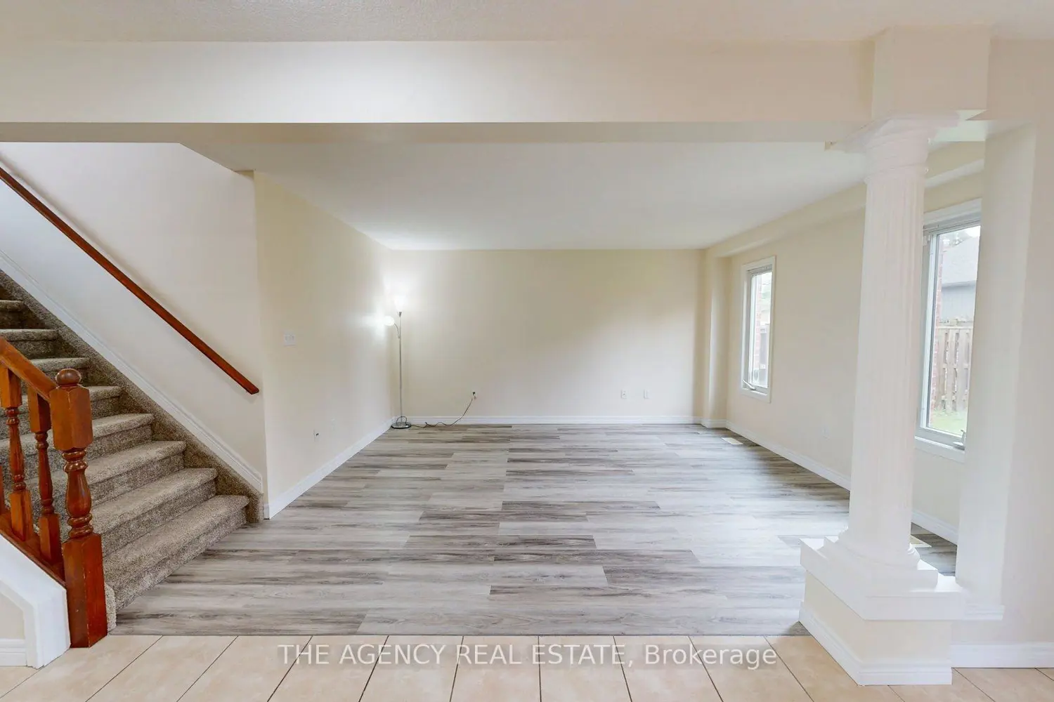 610 Highview Drive photo 2