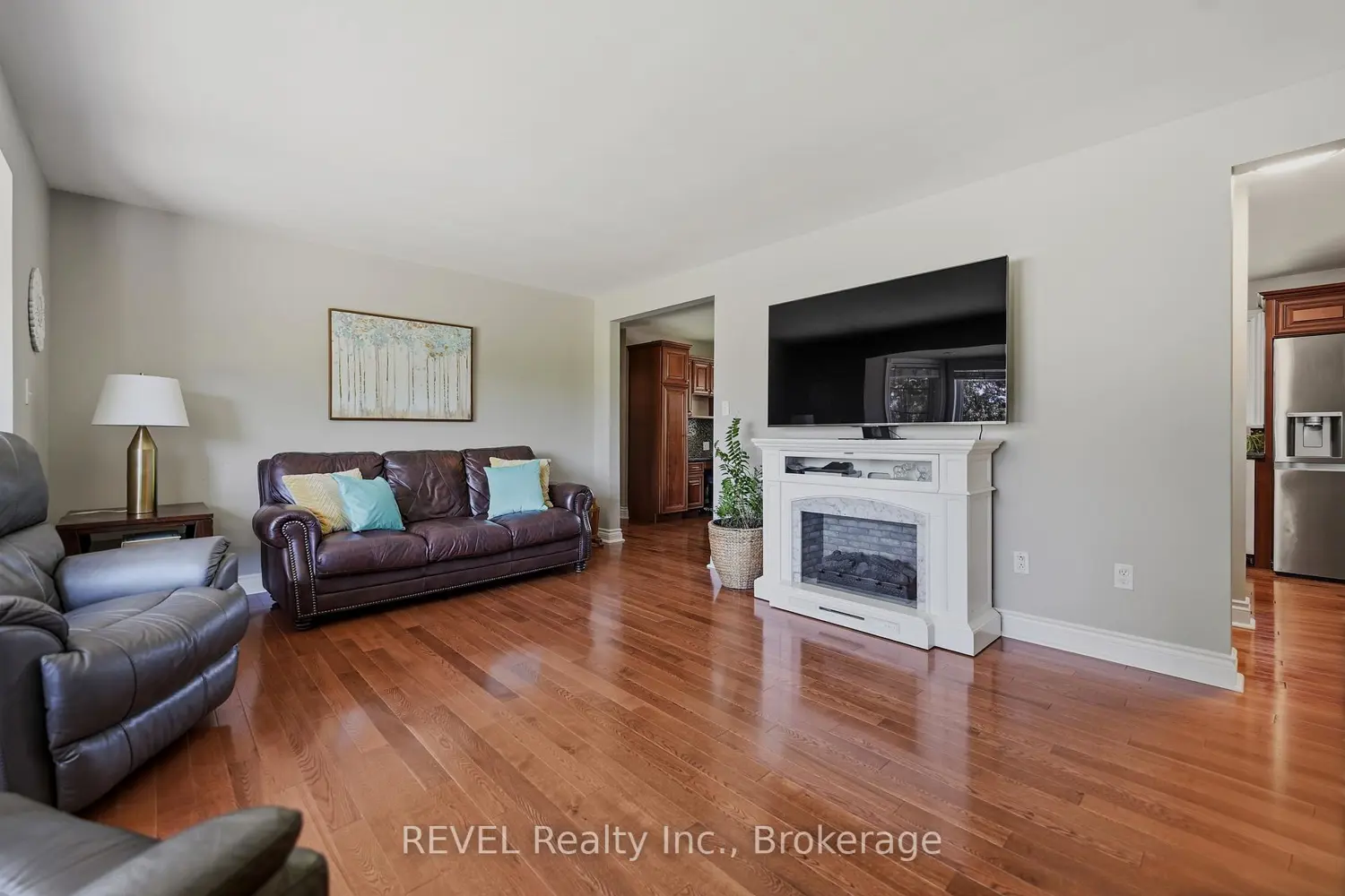 Additional image 9 of 7484 Merritt Avenue