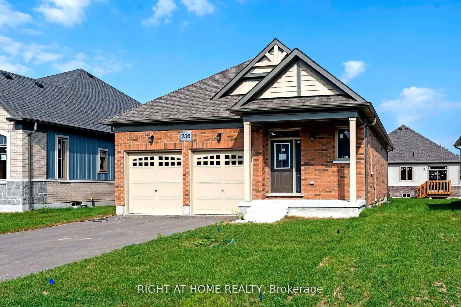 256 Duncan Street photo 3