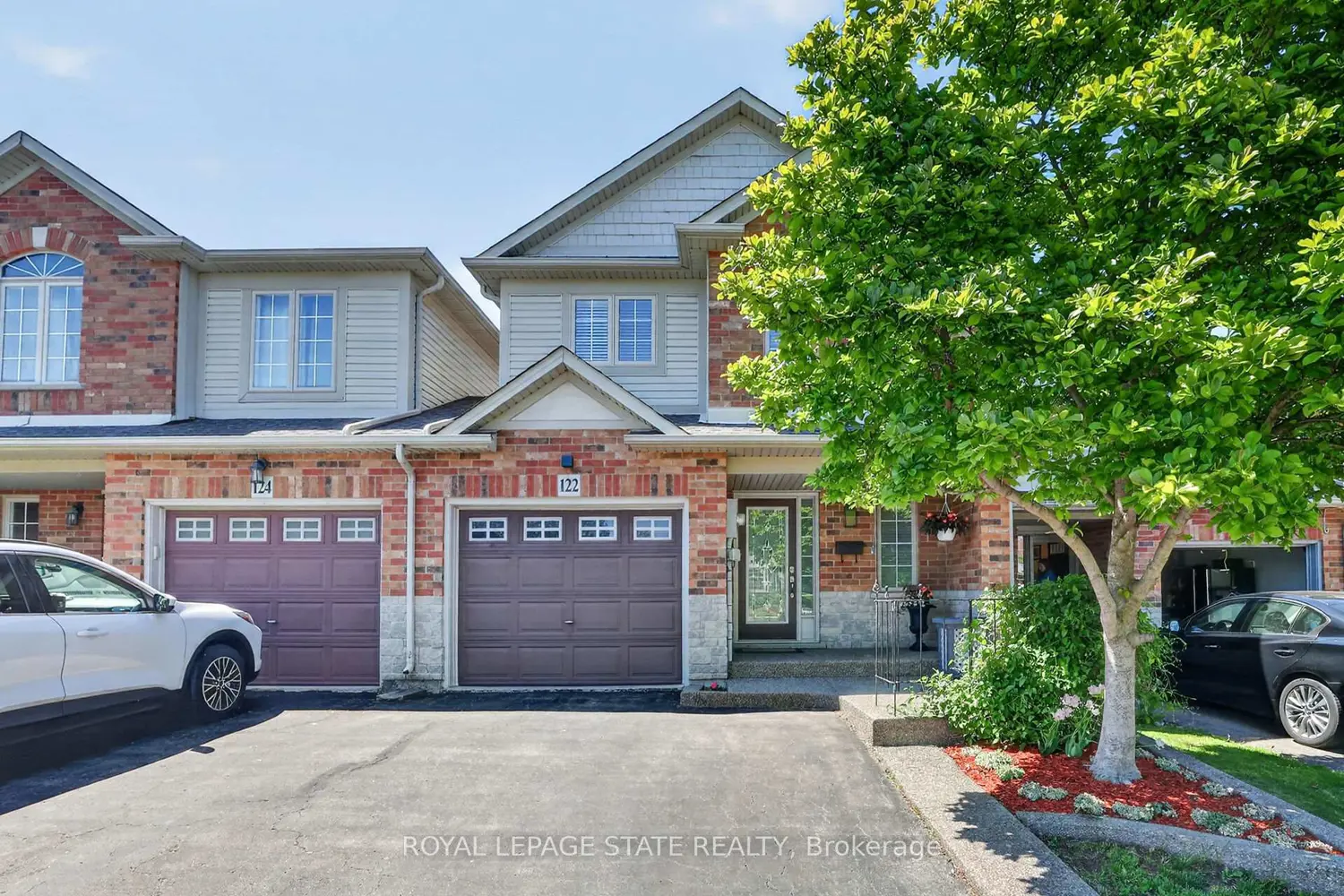 122 Magnolia Crescent