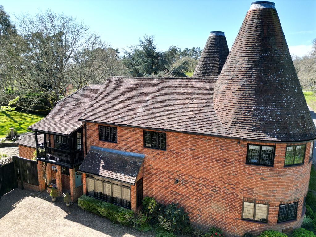 Additional image 10 of 5 bed detached house for salePitt Lane, Frensham, Farnham GU10