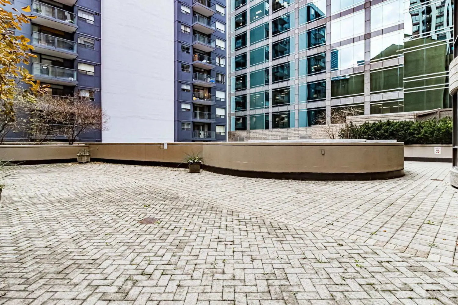 Additional image 14 of 55 Bloor Street 802