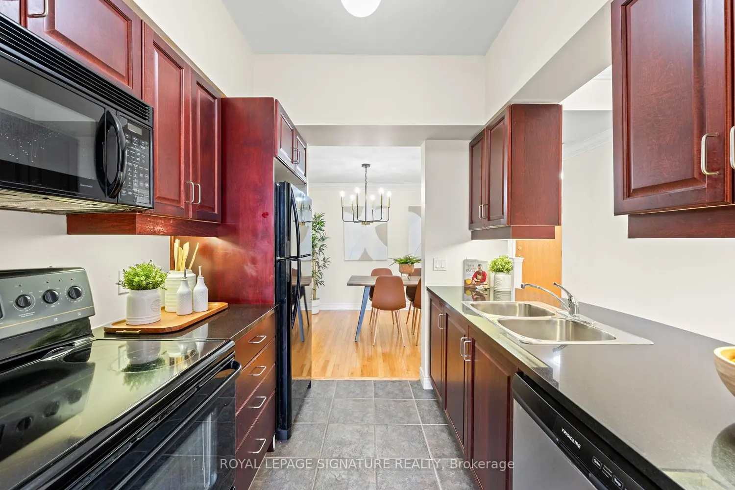 Additional image 5 of 2 Edith Drive 307
