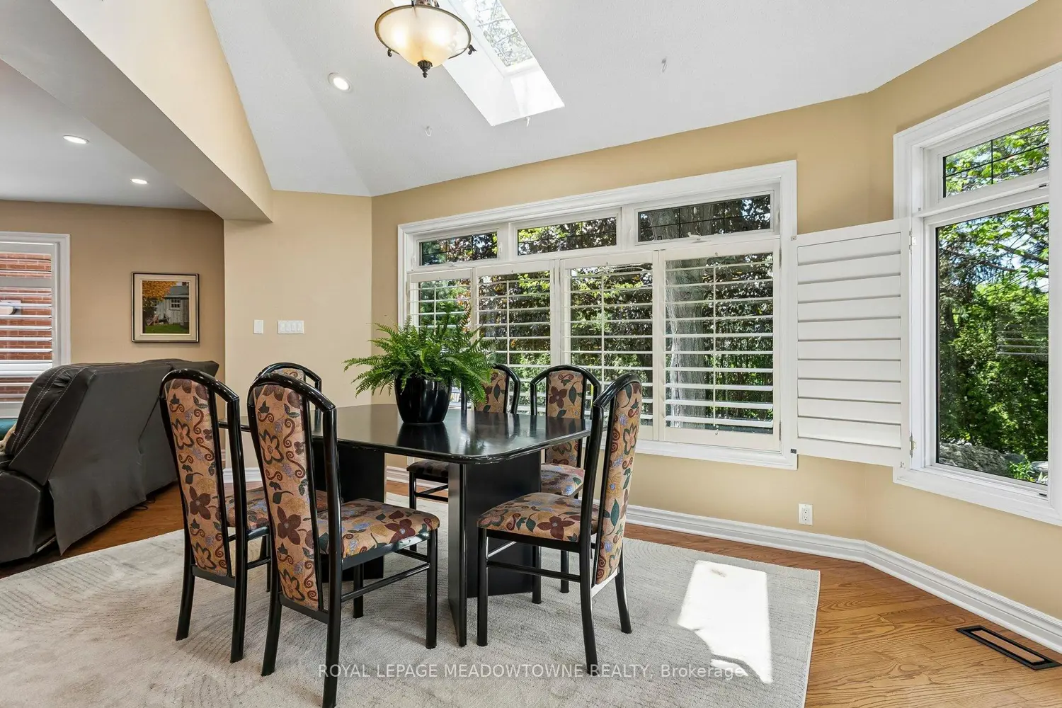 3170 Plum Tree Crescent photo 5