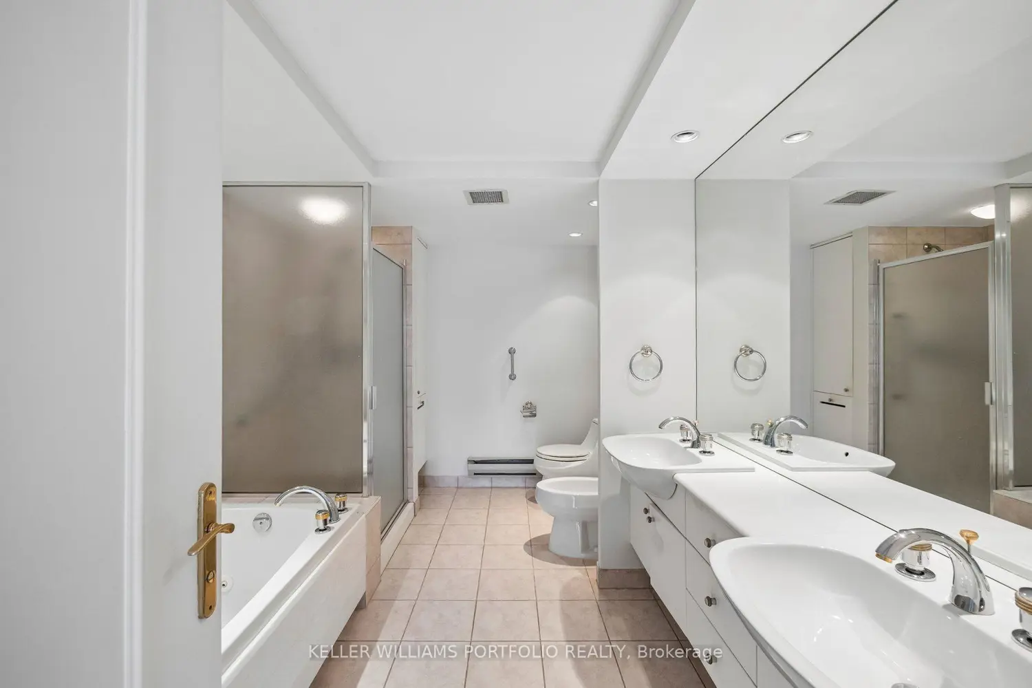 Additional image 11 of 2727 Yonge Street 702