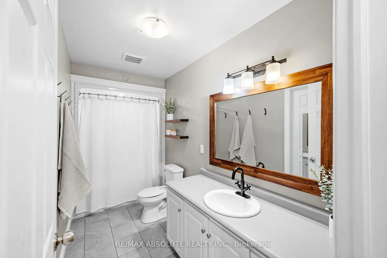 Additional image 10 of 1877 Russett Drive