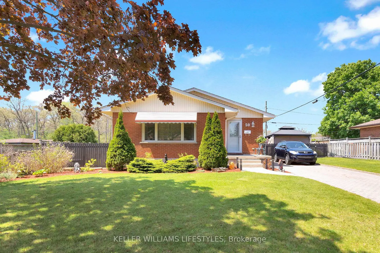 50 Algonquin Crescent photo 2