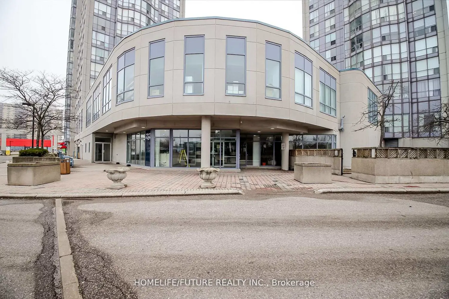 Additional image 5 of 2550 Lawrence Avenue 816