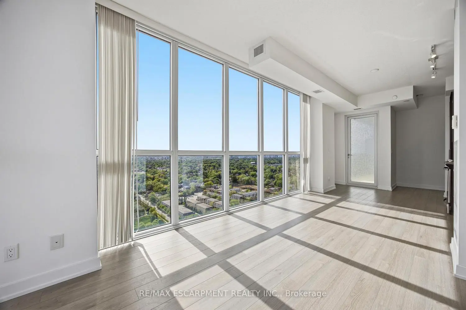 Additional image 2 of 5180 Yonge Street 2909