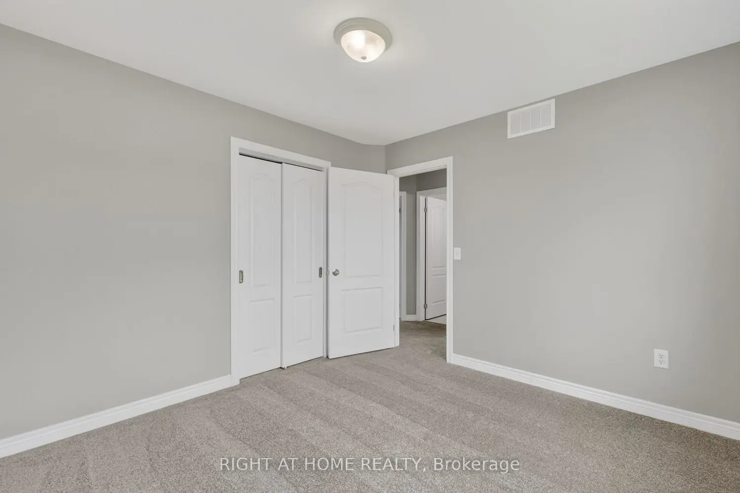 Additional image 11 of 800 West Ridge Boulevard 84