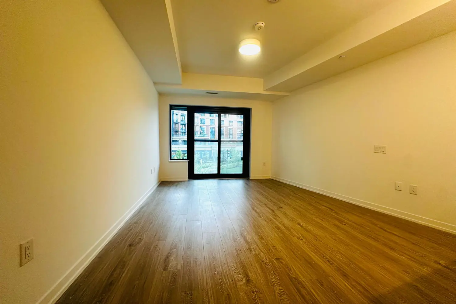 2485 Eglinton Avenue 312 photo 3