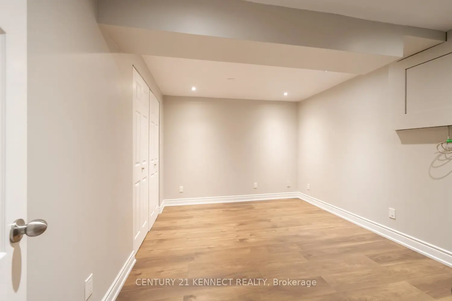Additional image 17 of 805 Playter Crescent