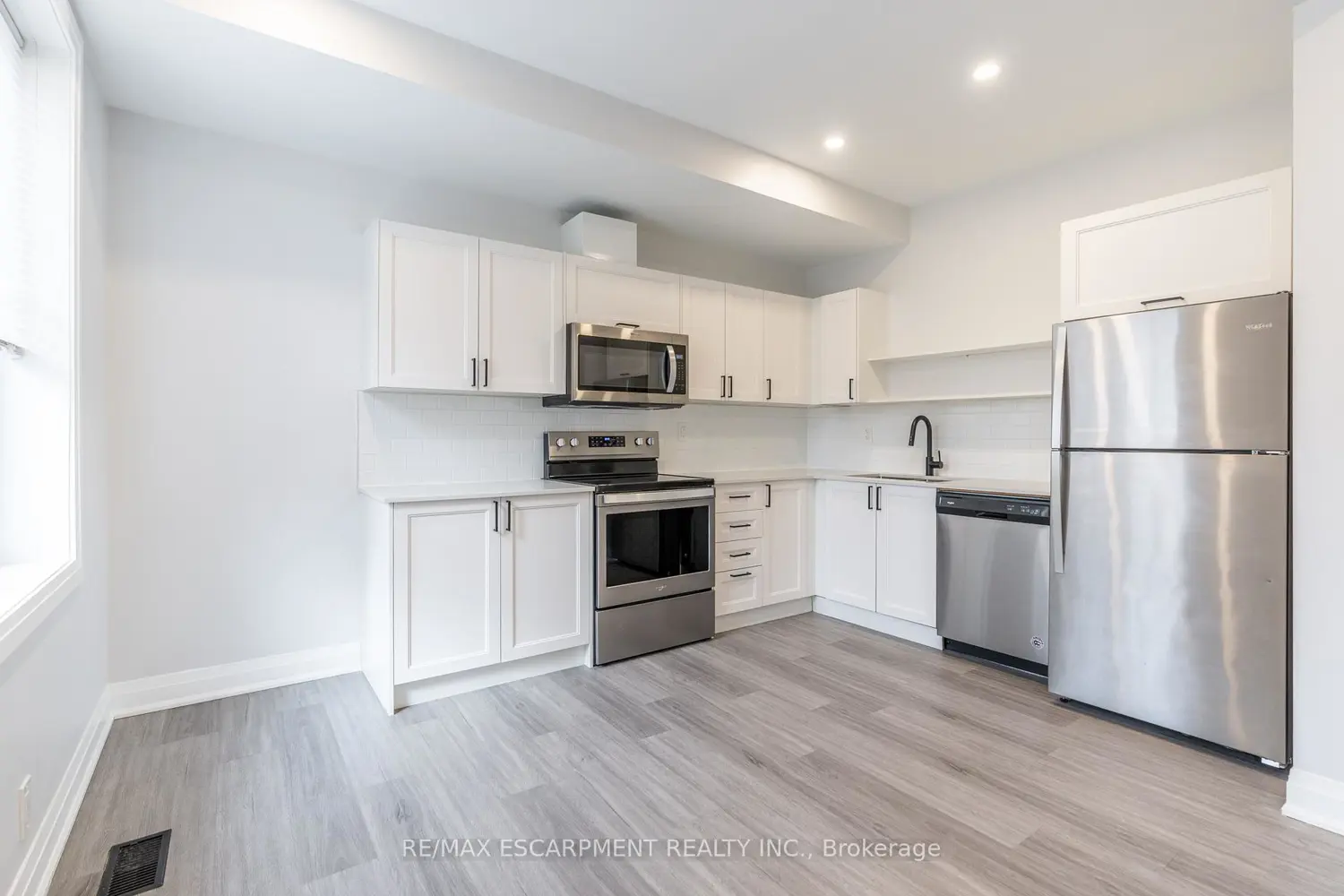 536 Cannon Street photo 5