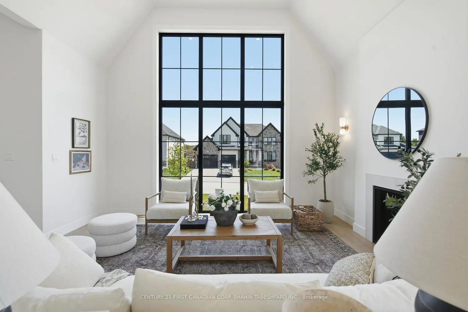4 Edgeview Crescent photo 4