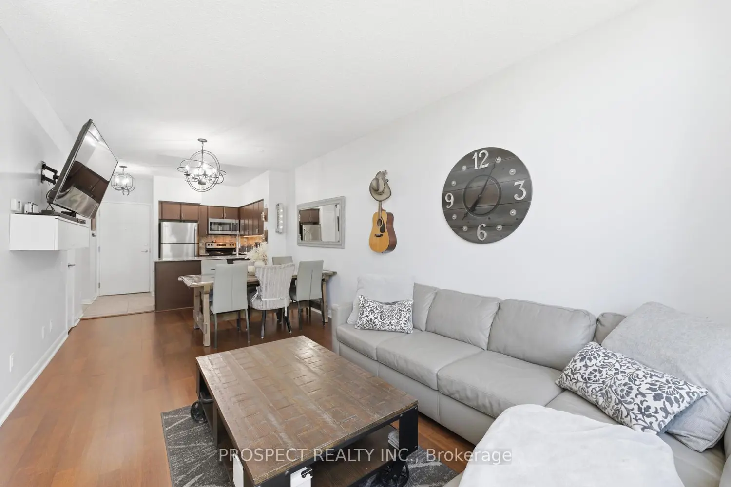 Additional image 10 of 525 Wilson Avenue 129