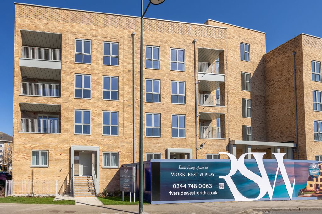 Additional image 12 of 2 bed flat for saleWest Street, Erith DA8