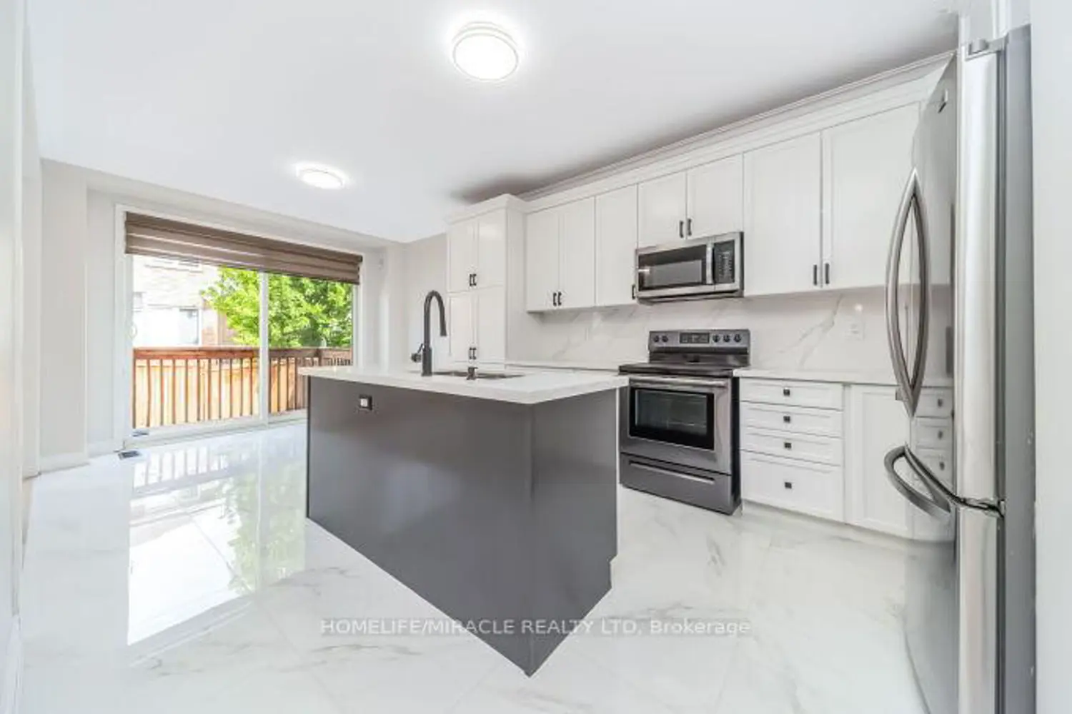327 Pringle Avenue photo 5