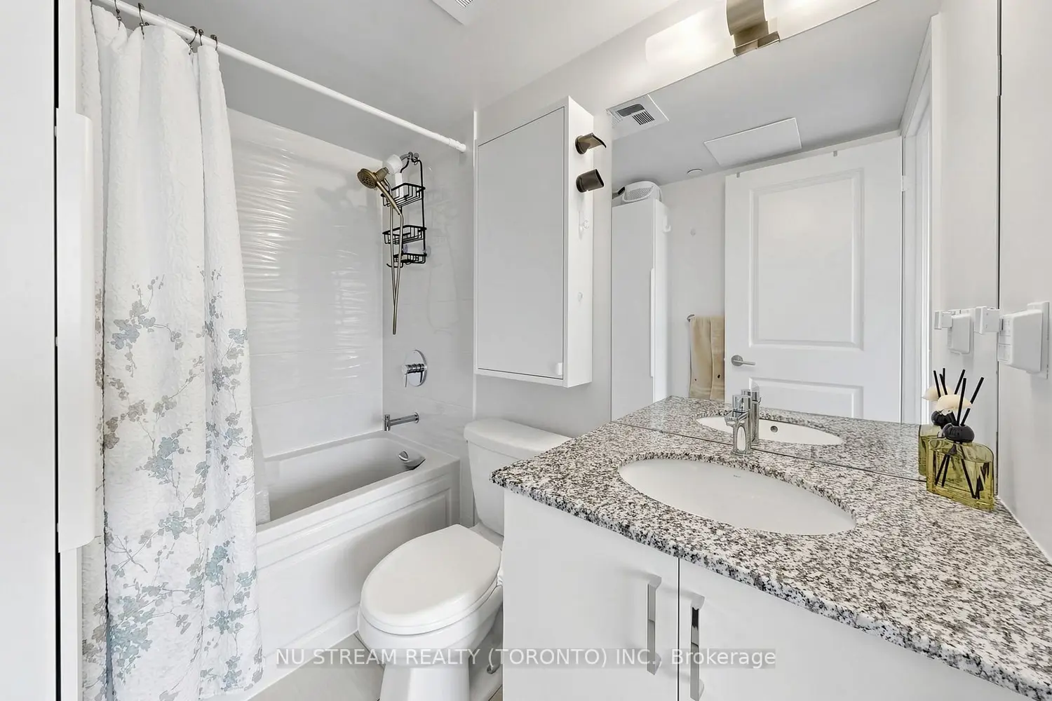 Additional image 13 of 20 Meadowglen Place 2109