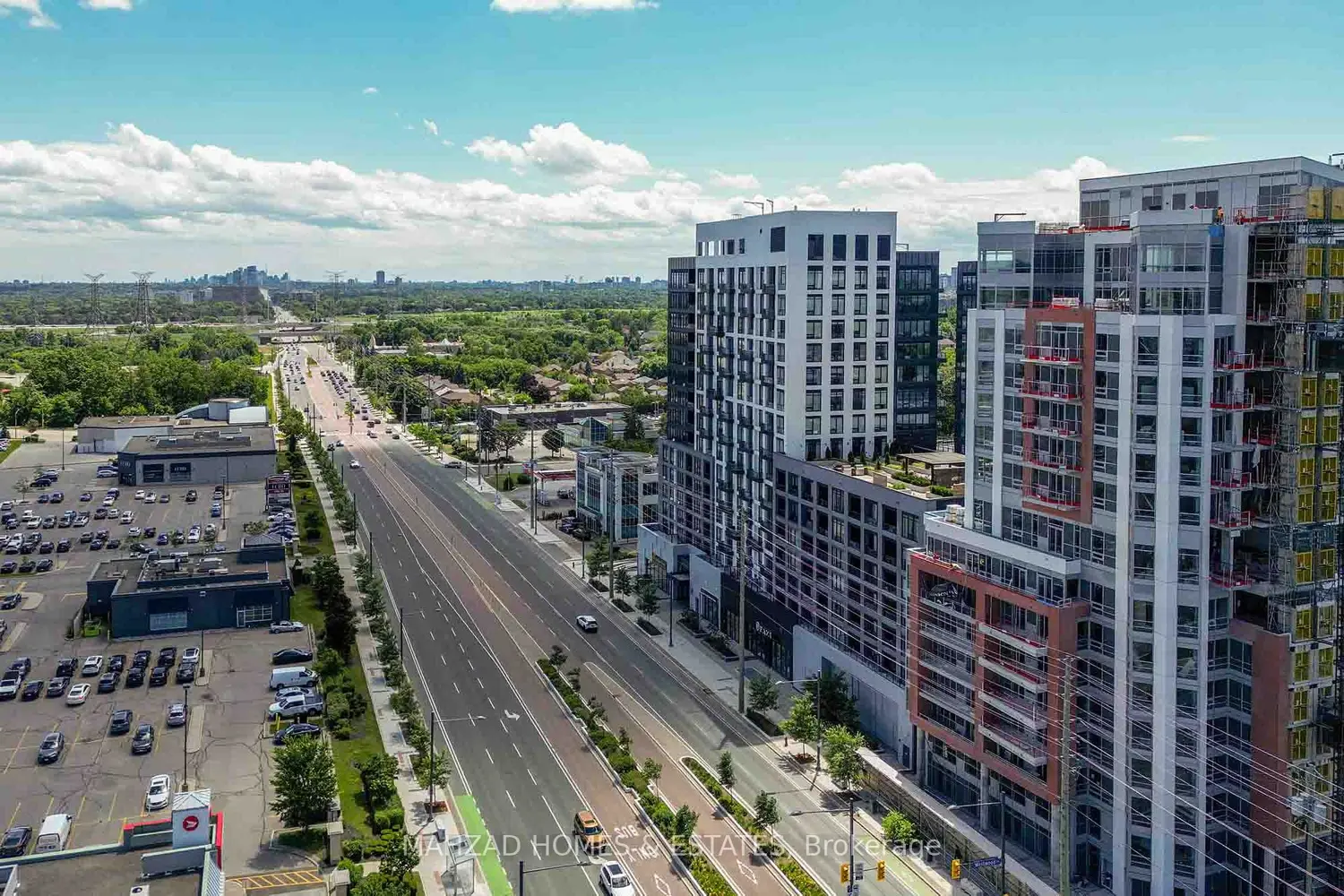 8886 Yonge Street 1806 photo 5