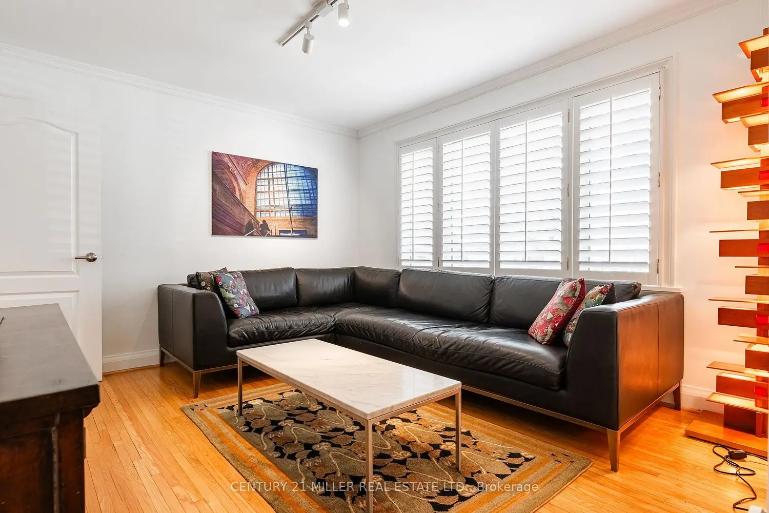 Additional image 3 of 262 Oakwood Crescent