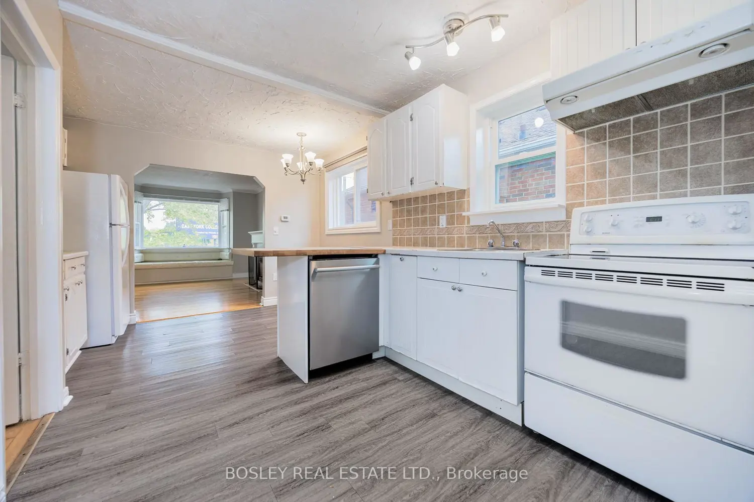 Additional image 4 of 651 Cosburn Avenue