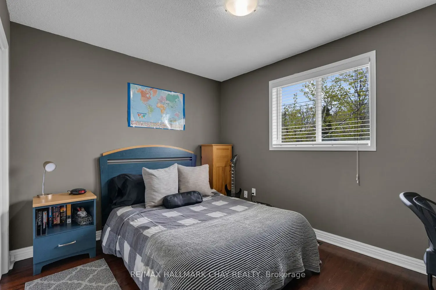 Additional image 12 of 34 Crompton Drive