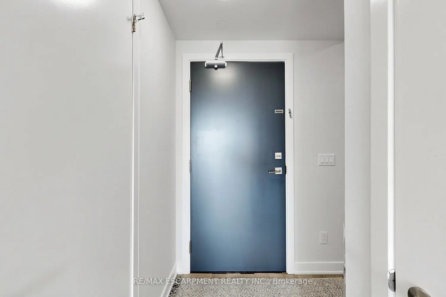 5220 Dundas Street D619 photo 5