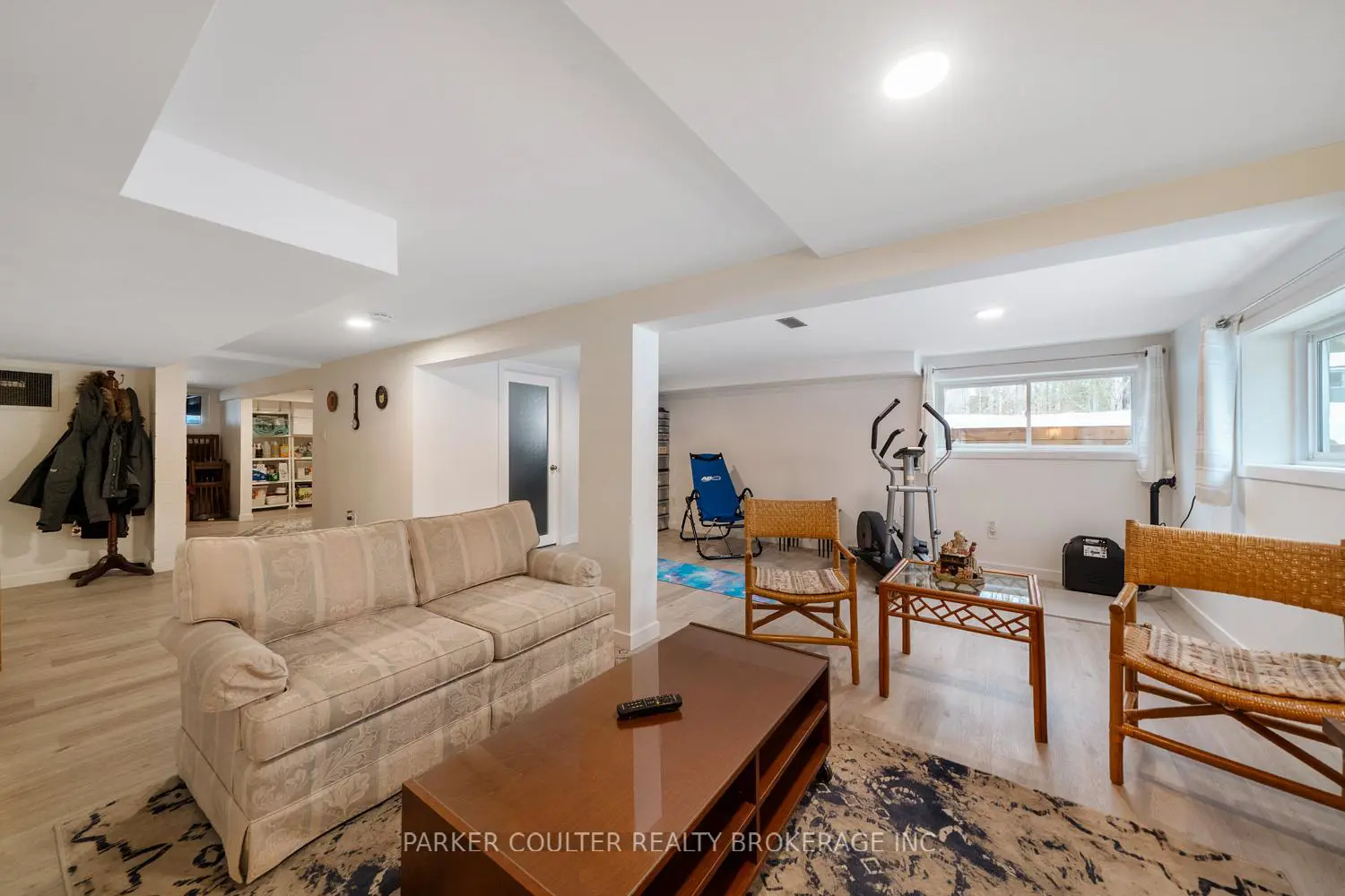 11 Duquette Court photo 3