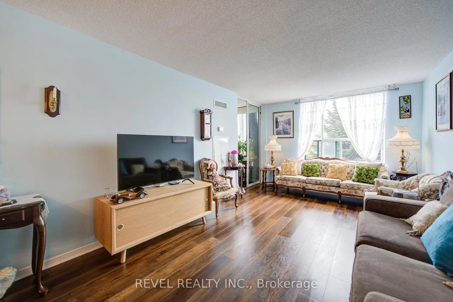 Additional image 6 of 1655 Pickering Parkway 212