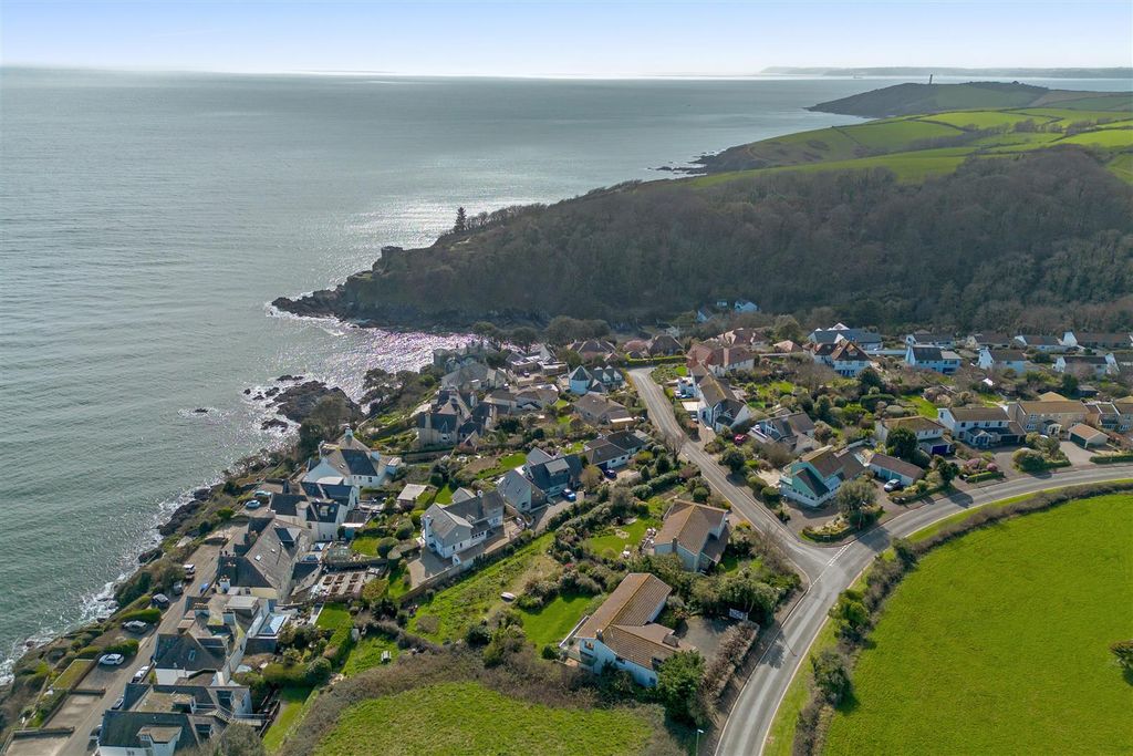 Additional image 5 of 4 bed detached house for saleHanson Drive, Fowey PL23