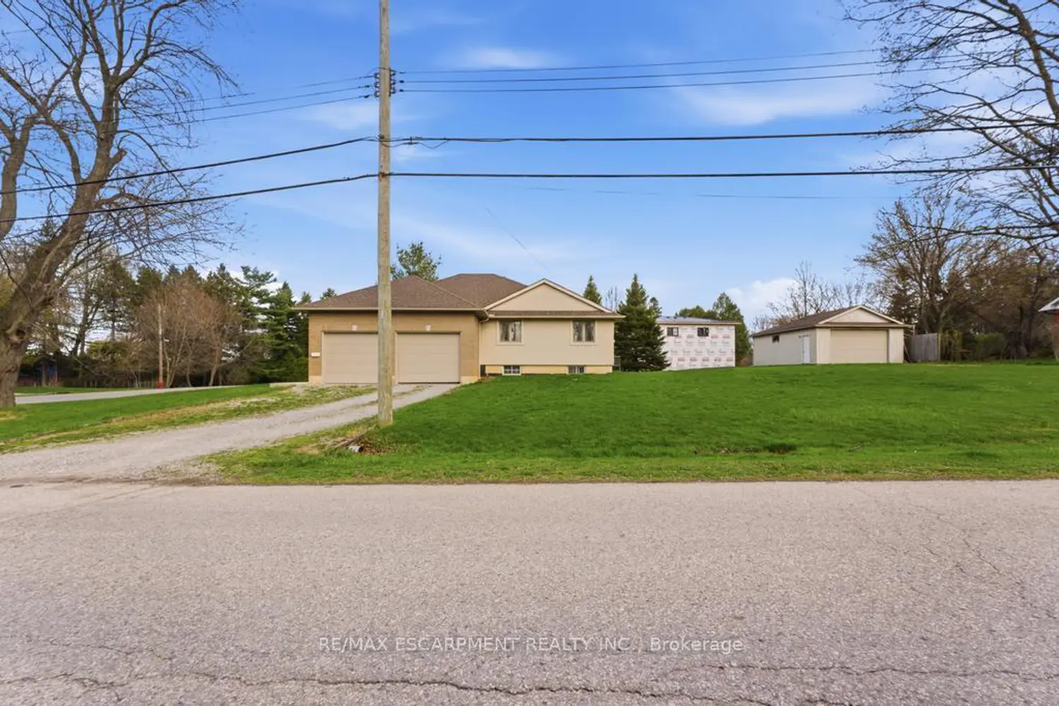 80 Lister Avenue