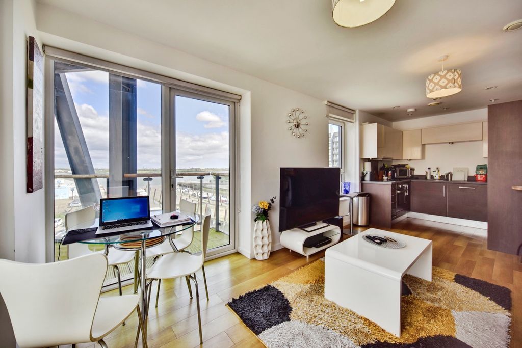 Additional image 7 of 2 bed flat for saleOcean Drive, Gillingham ME7