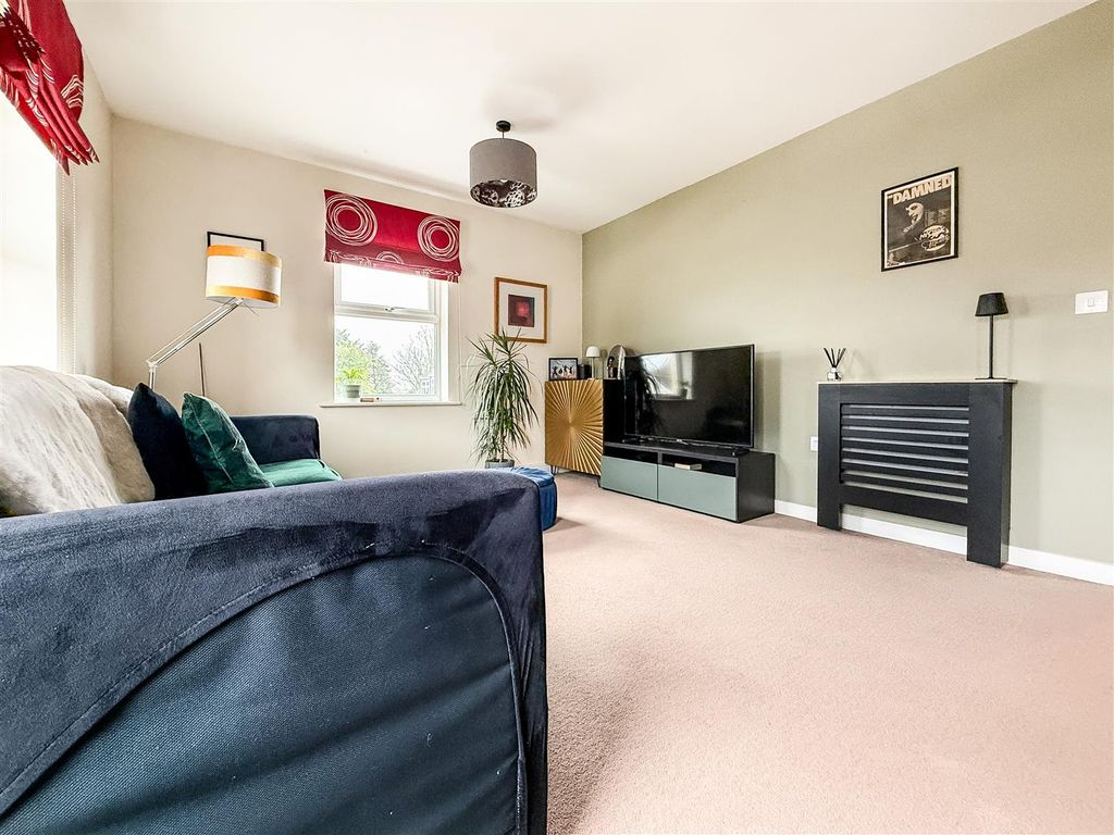 Additional image 6 of 2 bed flat for saleOysell Gardens, Portchester PO16