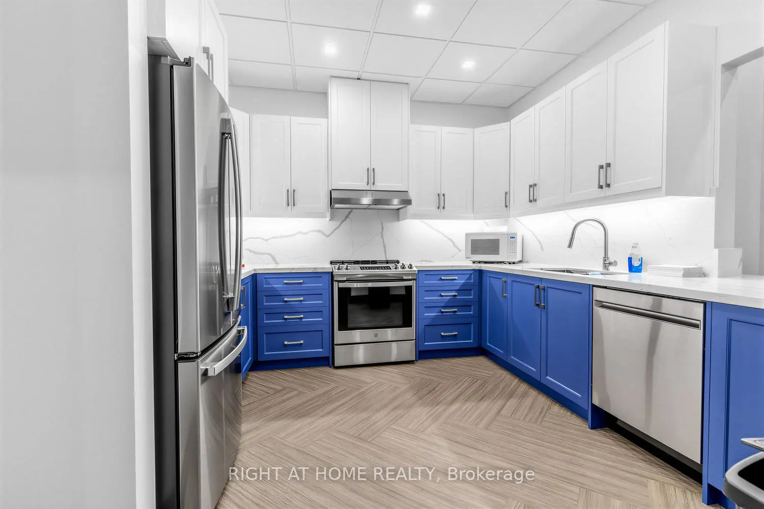 Additional image 15 of 284 Bloor Street 804