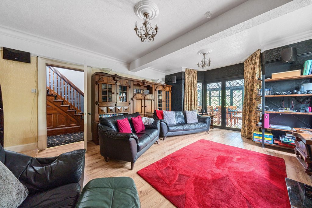 Additional image 2 of 4 bed detached house for saleLennox Road, Gravesend DA11