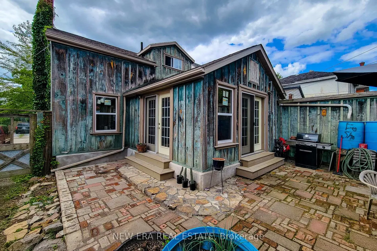 16 Welland Street photo 5