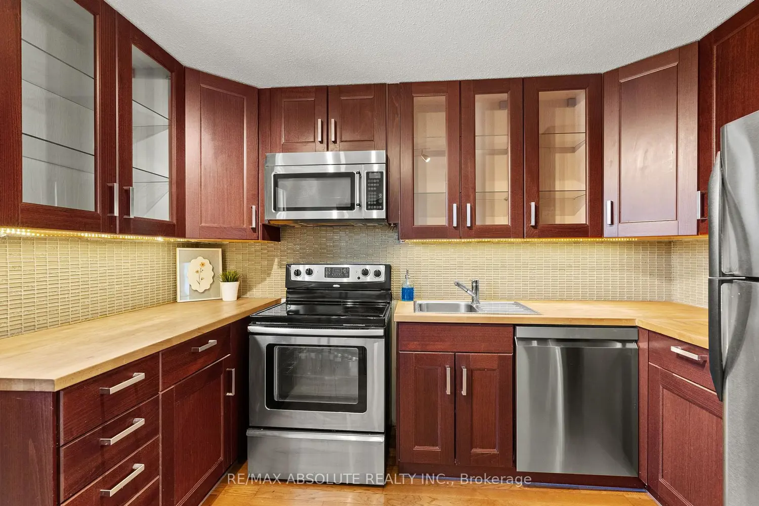 Additional image 8 of 413 Woodfield Drive #D