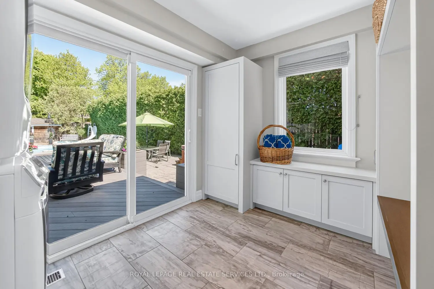 1705 Mazo Crescent photo 5