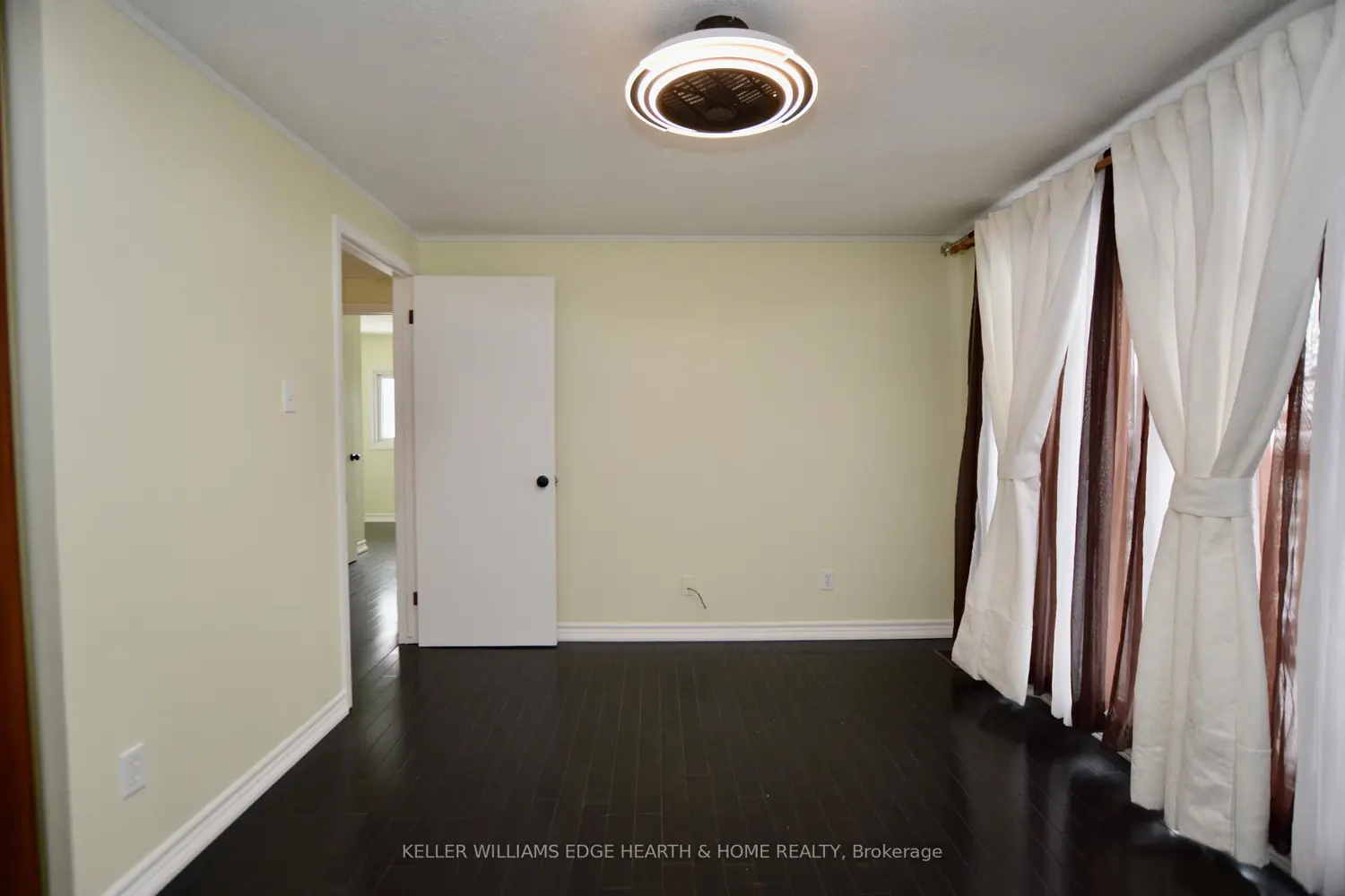 977 Francis Road 2 photo 3
