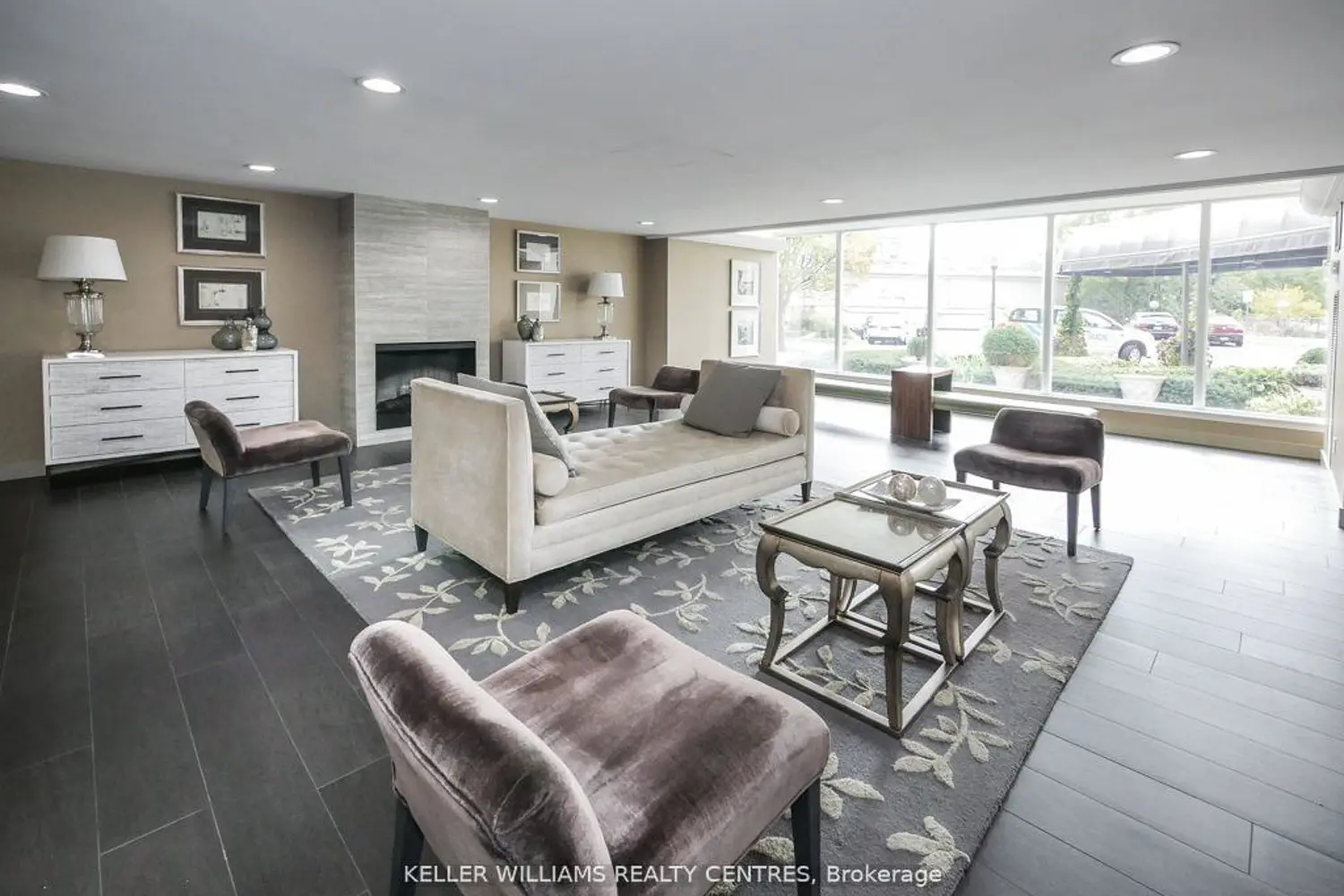 Additional image 13 of 7811 Yonge Street 407