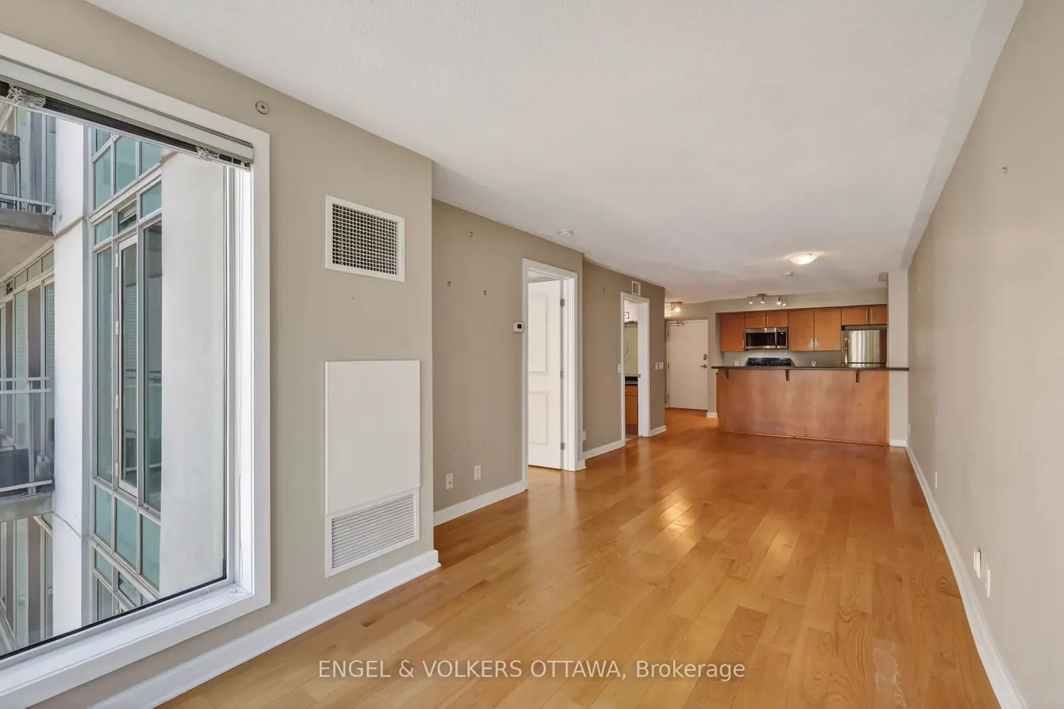 Additional image 11 of 138 Somerset Street 604