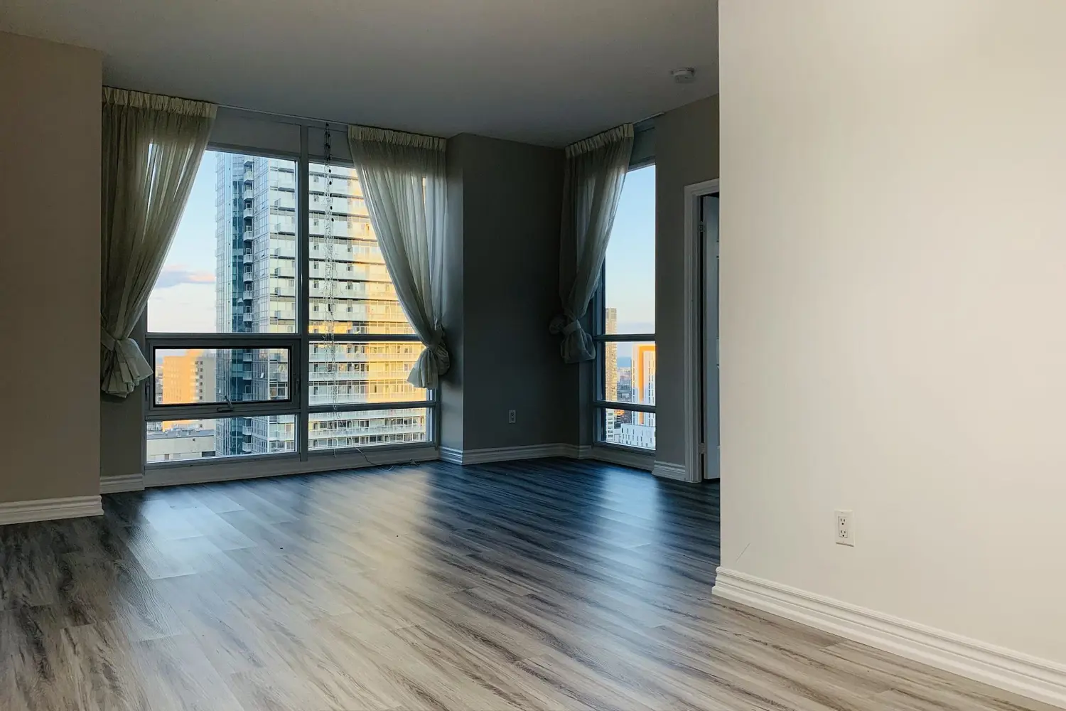 Additional image 6 of 761 Bay Street 3305