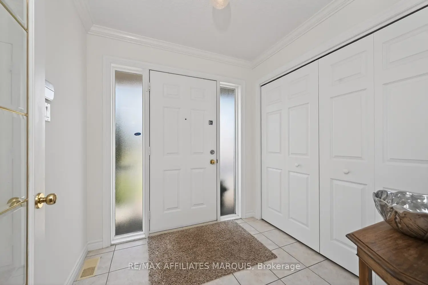 11 Decaria Boulevard photo 3