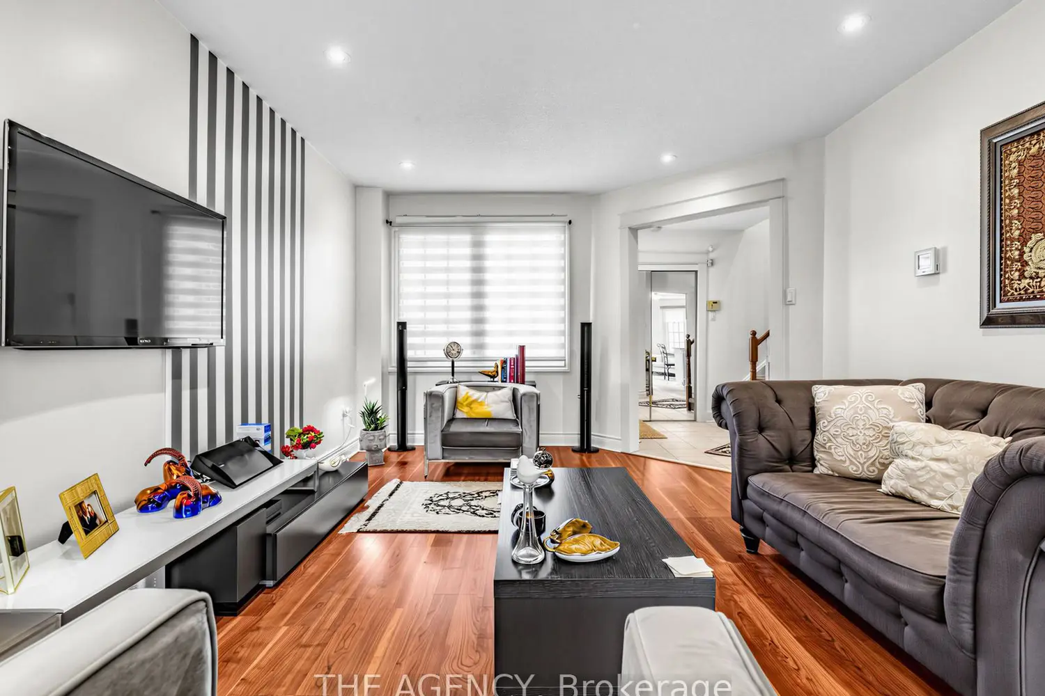 146 Crosby Avenue photo 4