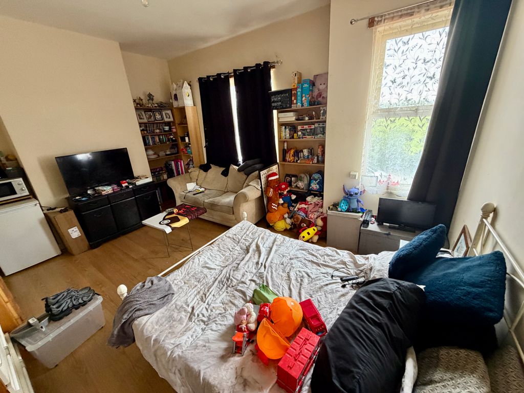 Additional image 12 of 7 bed terraced house for saleMarlborough Road, Gillingham ME7