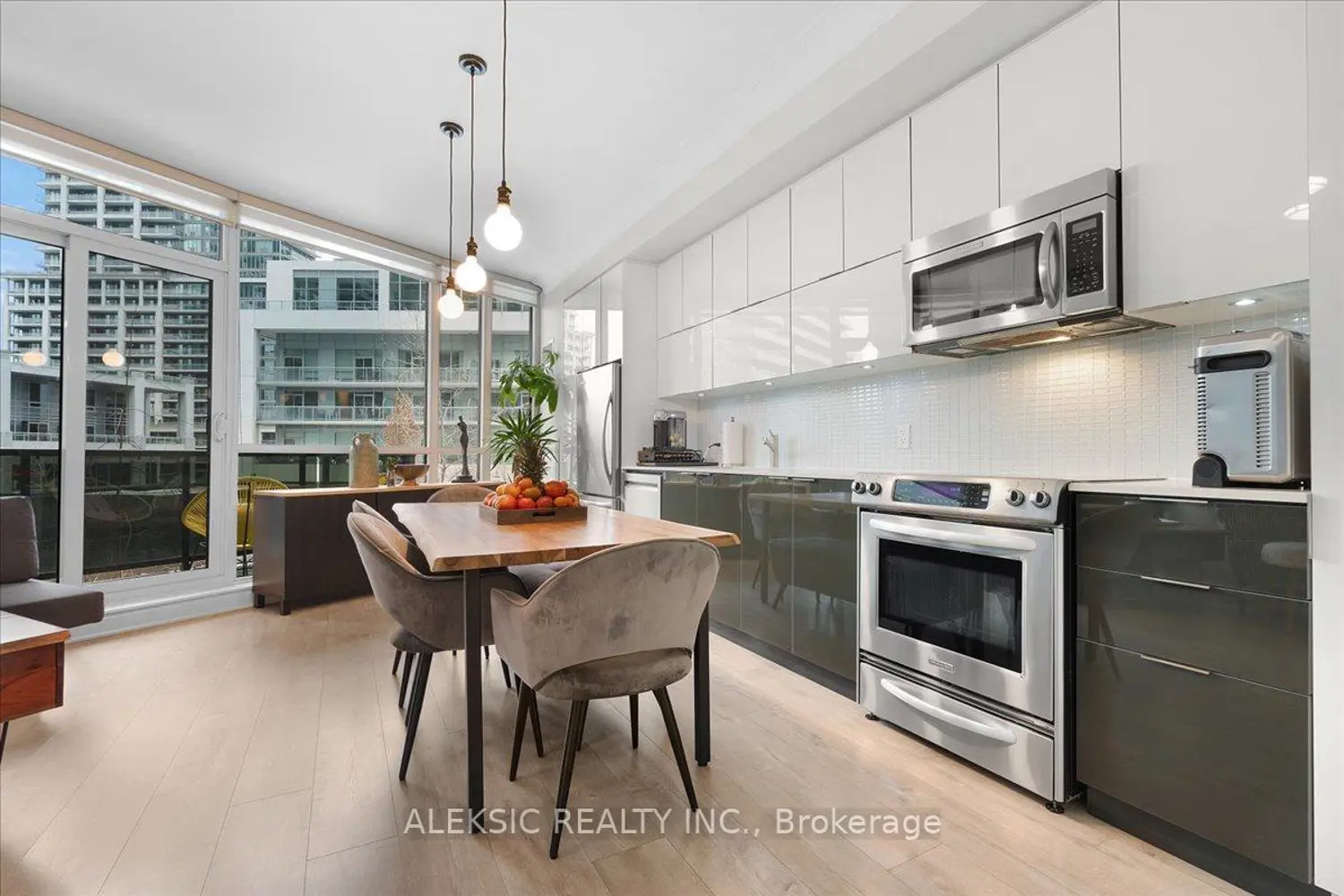 Additional image 6 of 80 Marine Parade Drive 235