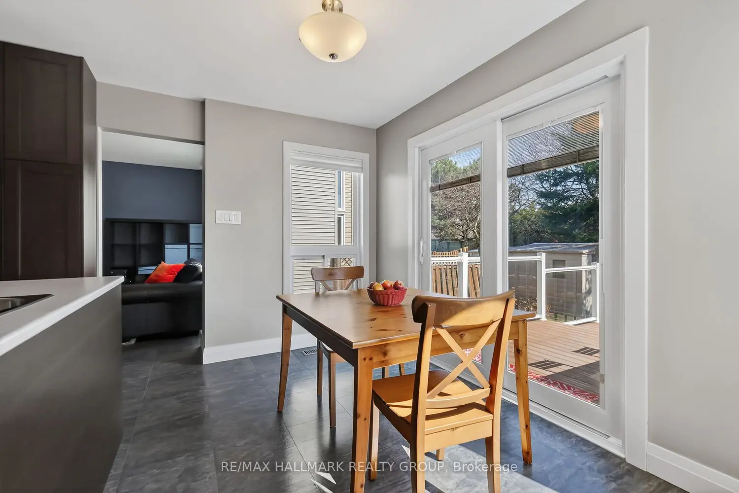 79 Dossetter Way photo 3