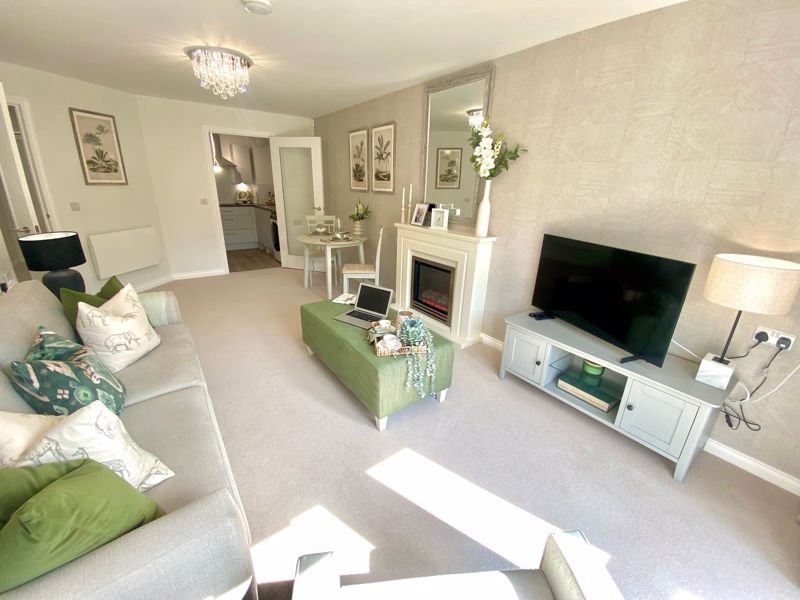 1 bed property for saleThackeray Lodge, Trinity Street PO16 photo 3