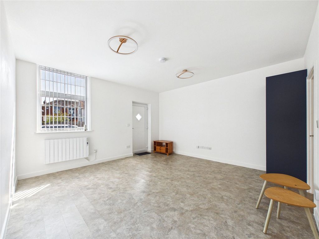 Additional image 2 of 2 bed flat for saleHigh Road West, Felixstowe, Suffolk IP11