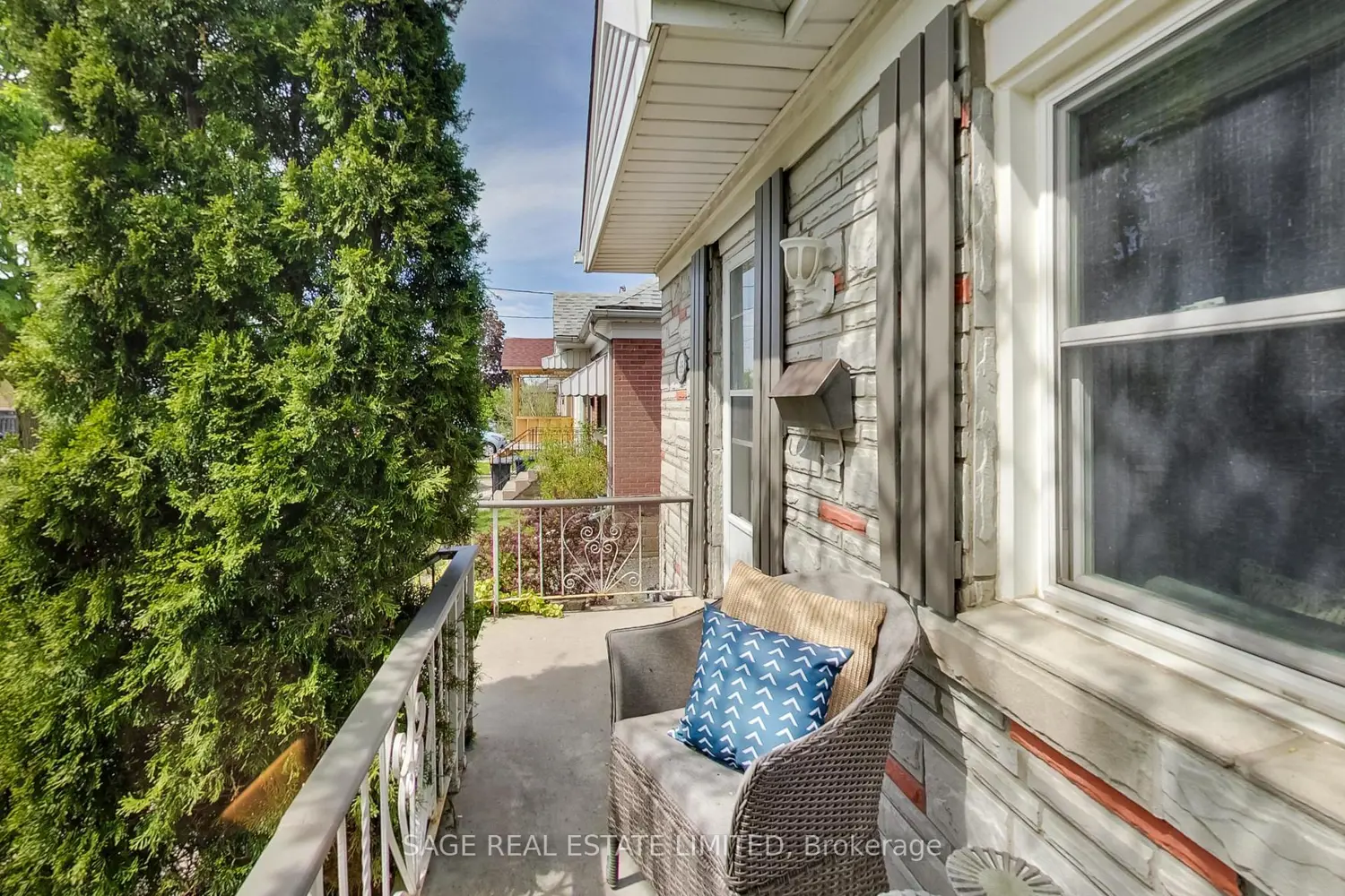Additional image 7 of 35 Blakley Avenue